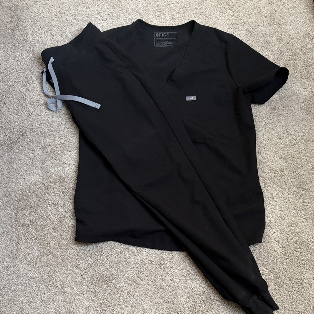 Figs Black Scrub Set with Gray Accents
